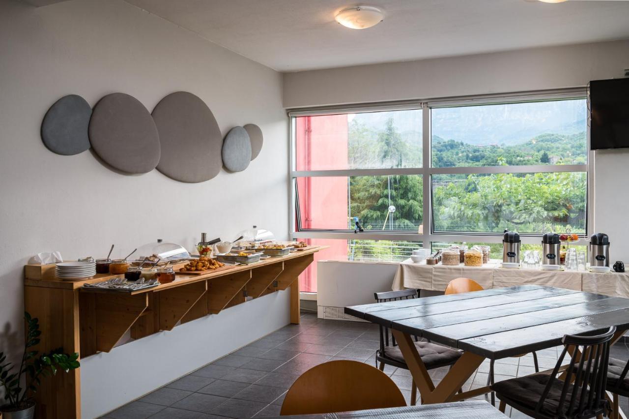 Gefiri Plakas Hotel, Tzoumerka Екстер'єр фото