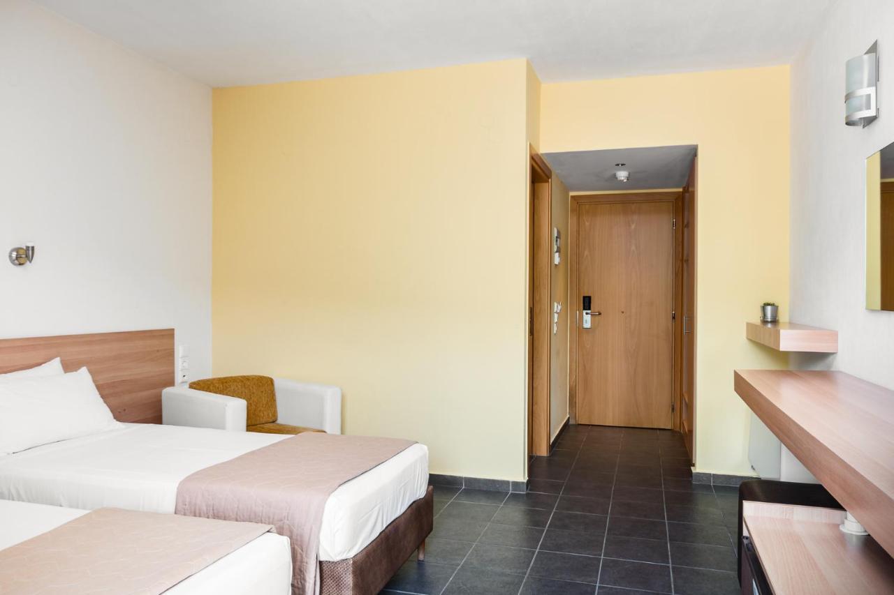 Gefiri Plakas Hotel, Tzoumerka Екстер'єр фото