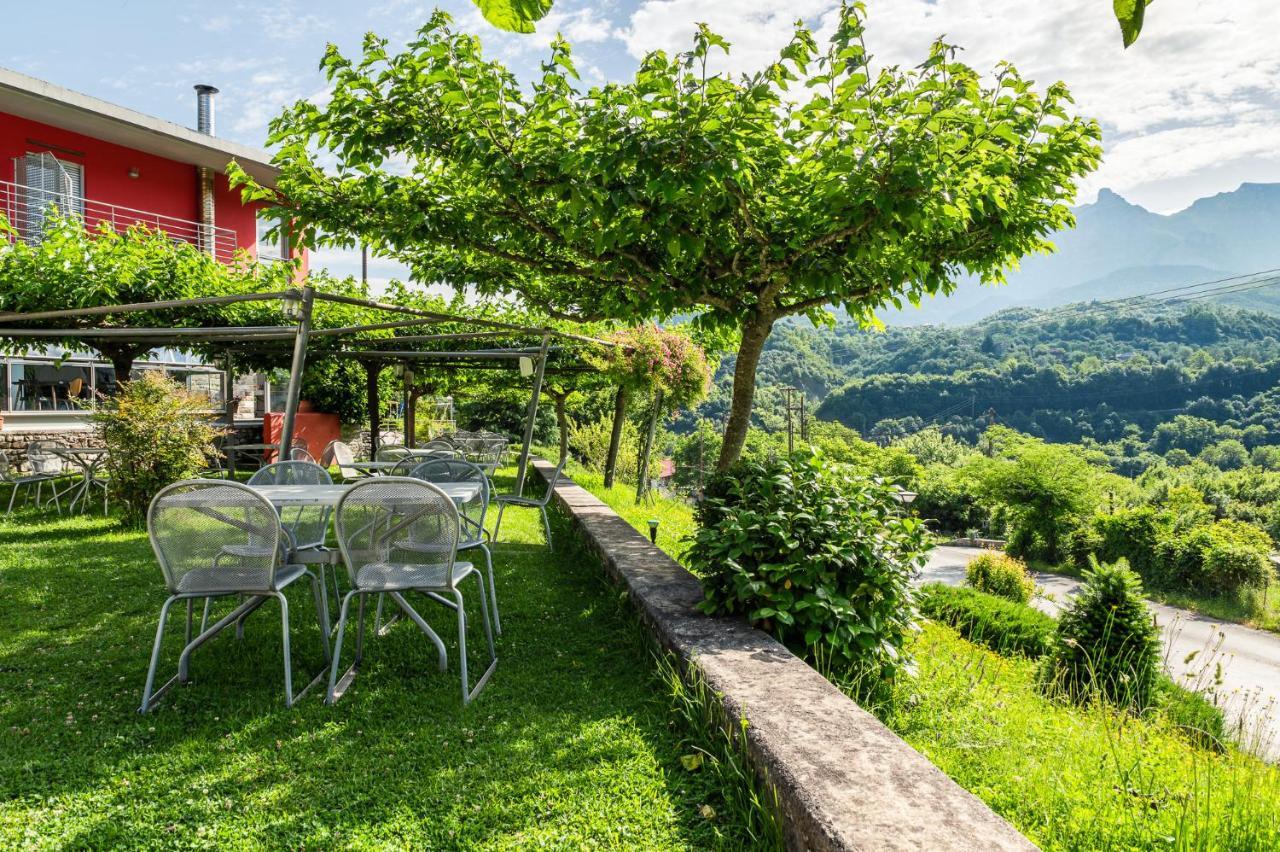 Gefiri Plakas Hotel, Tzoumerka Екстер'єр фото