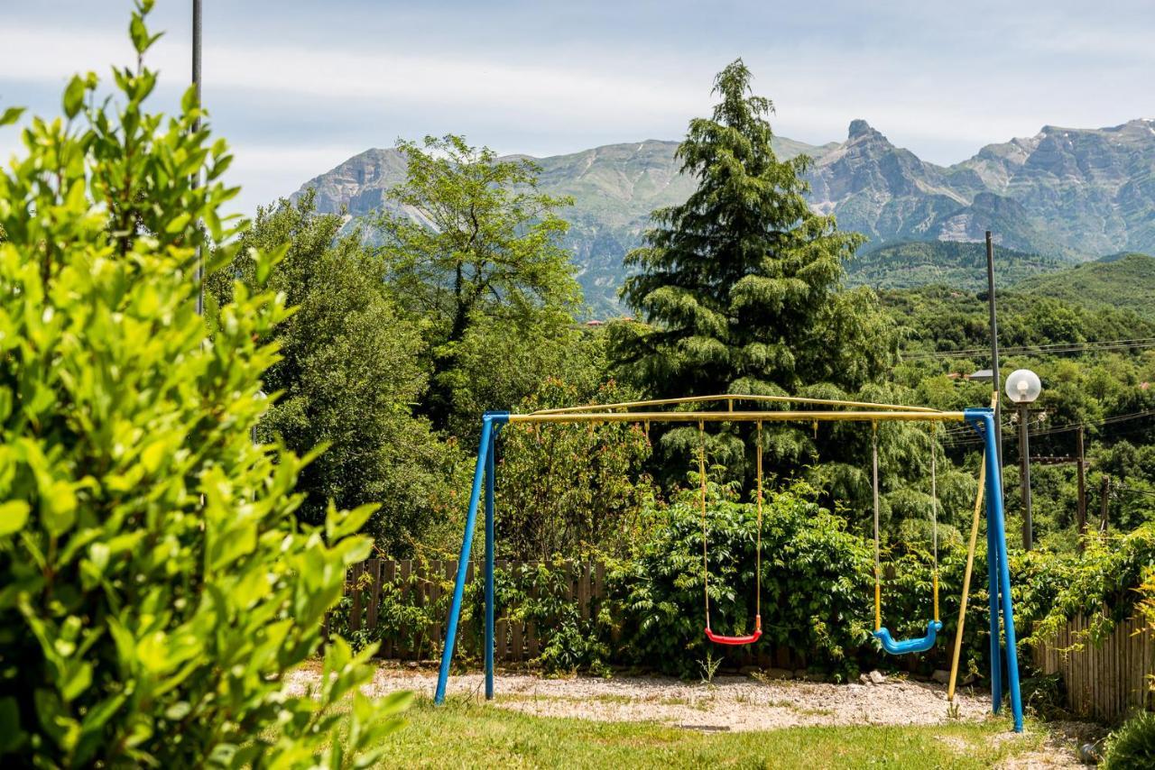 Gefiri Plakas Hotel, Tzoumerka Екстер'єр фото