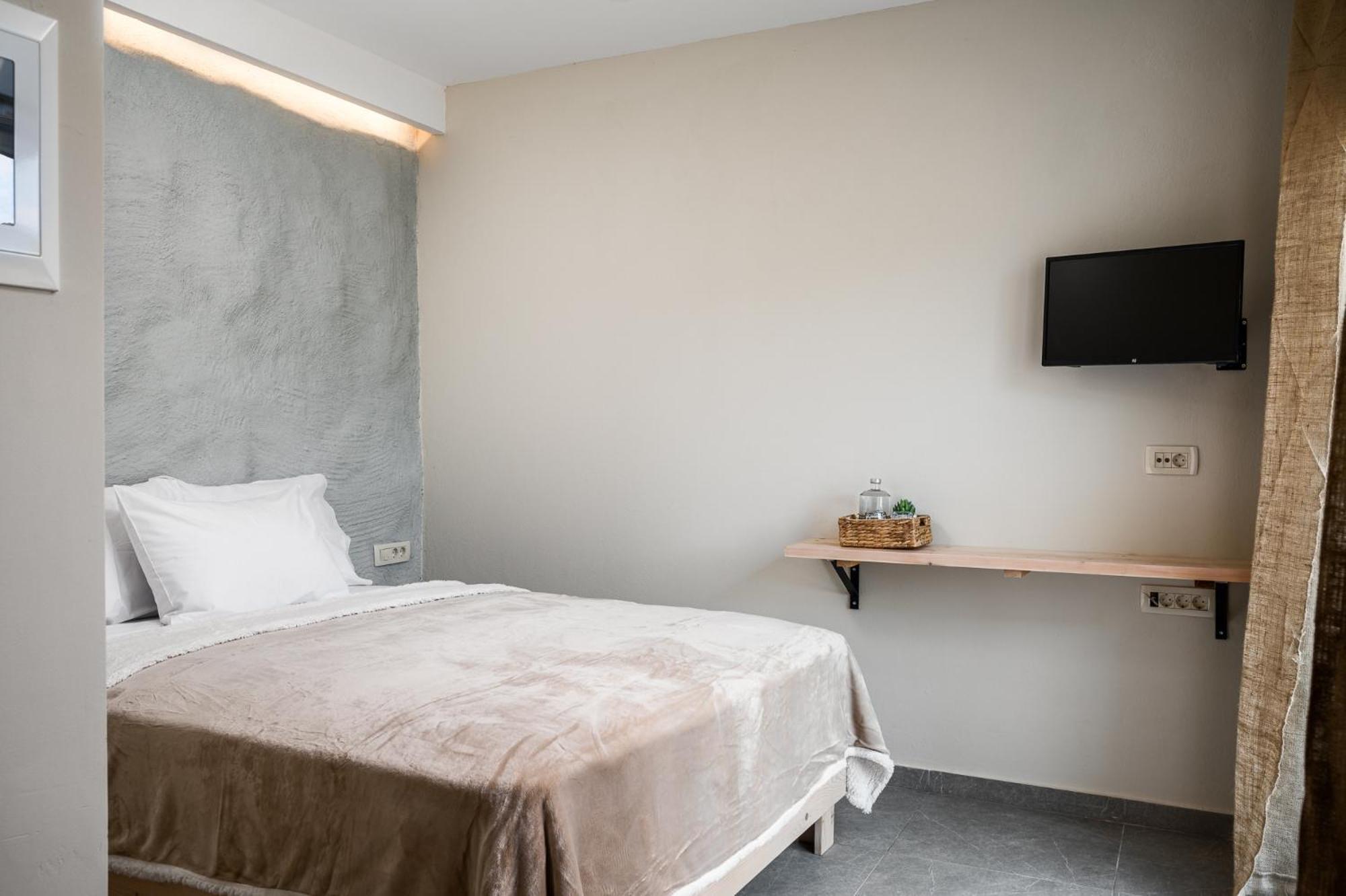 Gefiri Plakas Hotel, Tzoumerka Екстер'єр фото