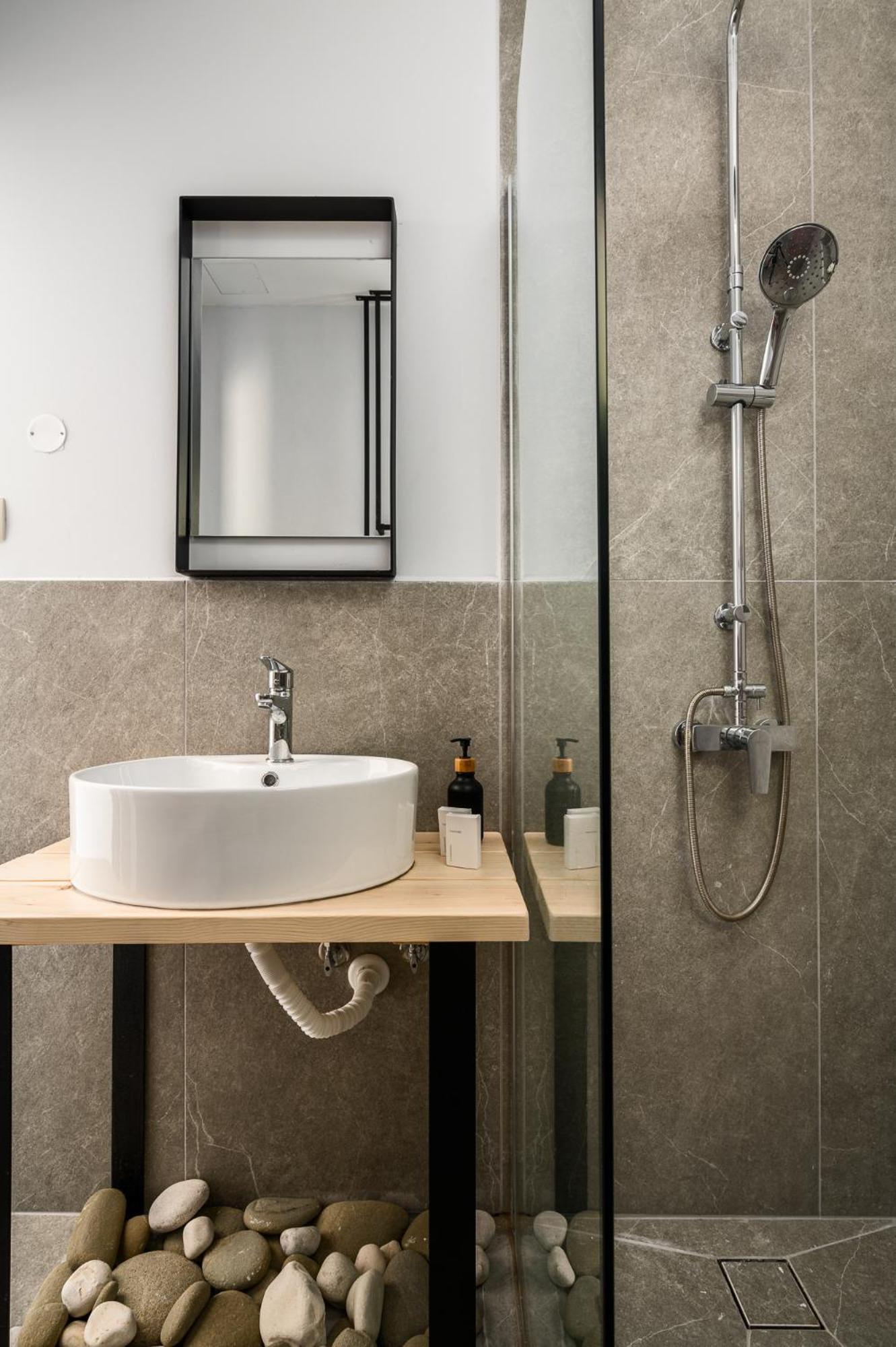 Gefiri Plakas Hotel, Tzoumerka Екстер'єр фото
